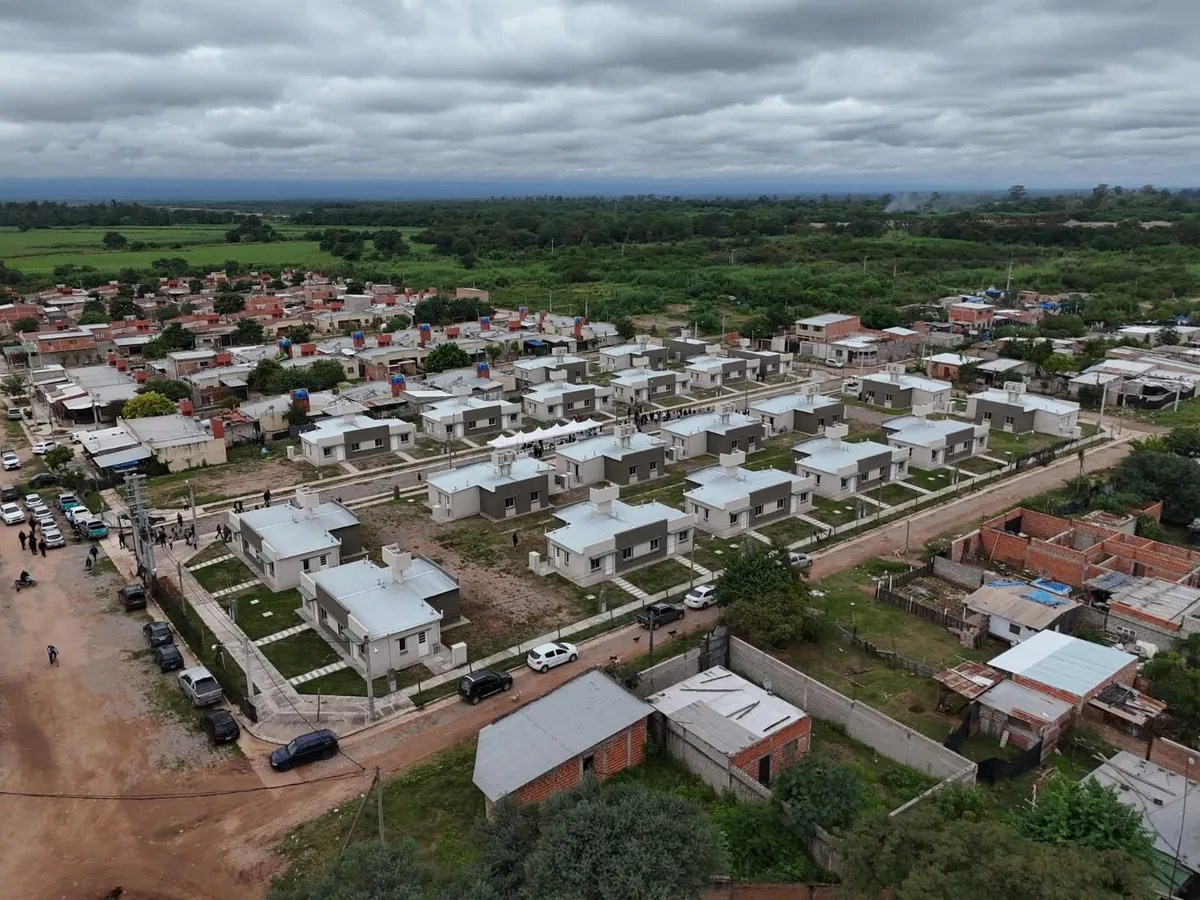 Calilegua: 40 familias ya tienen su casa propia gracias a la inversión de recursos&nbsp;provinciales